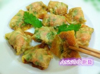 step7: 可以看到餛飩面軟底脆，口感討人喜歡~