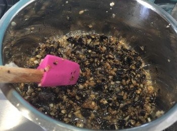 step4: 放涼之後就可以放入玻璃瓶保存。放雪櫃大約可保鮮1個月。