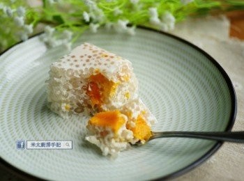 step6: 取出已凝固的芒果椰汁西米糕，脫模，切成想要的形狀，食得！