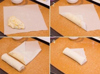 step7: 粟粉加入水拌勻成粉漿。拿一塊春卷皮鋪好，如圖於靠近春卷皮一角的地方加入一匙餡料，卷起一角後摺起兩邊再卷起，於收尾的角位塗上粟粉漿後卷成春卷，收口向下放好。
