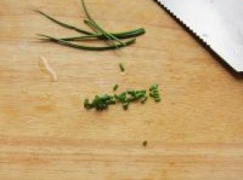 step17: 撒上一些小蔥花，好看又提香