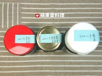 step5: 貼標籤：標上高湯風味和製作日期（有昆、昆魚、昆魚柴，但是沒有昆凌，哈哈）。