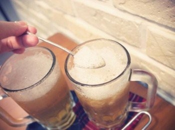 step11: 挖一口吃吃看~~~ 咕溜咕溜的呢^^" 酸甜的滋味怎麼吃也不膩呢!!