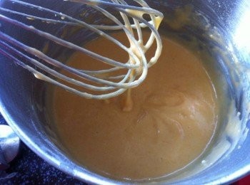 step3: 取出平底鍋，加入適量的牛油