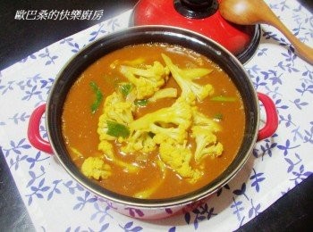 step7: 非常輕鬆方便的料理ˊ也沒有任何<span class="group_2">調味</span>上的麻煩ˊ 有時善用這類半成品ˊ即使時間緊迫ˊ 也能將美味快速端上桌ˊ 市售品牌非常多ˊ不一定非要用什麼牌子ˊ 只要東西品質好ˊ自己在口感上也覺得喜歡即可。 除了蔬菜ˊ肉類ˊ海鮮ˊ也可互相搭配運用ˊ 至於湯汁濃淡稀薄ˊ也不用局限ˊ 希望是湯品就淡一些ˊ想拿來拌飯ˊ就濃郁點。 趕緊試試看吧~