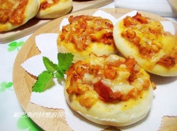 step11: 小巧可愛ˊ又香濃好吃的番茄羅勒迷你小披薩就完成囉。