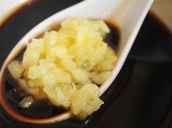 step1: 將[<span class="group_2">鳳梨照燒醬]</span>調好