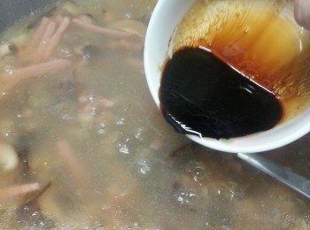 step7: 再加入茨汁調味即可.(可加入麻油,胡椒粉或醋食用)