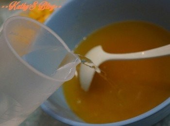 step3: 加入暖水一杯半~