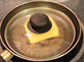 step4: 並蓋上鍋蓋