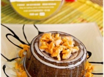 step4: 最後淋上些許煉乳來增味，滿足自己在味蕾上的不同滋味享受。