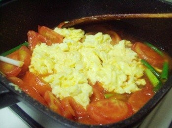 step6: 最後將步驟3的蛋再次回鍋ˊ溶合入味即可