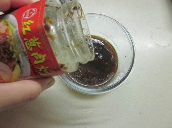 step3: <span class="group_2">醬汁</span>調成一碗備用(請依醬油膏的甜鹹適度做調整)