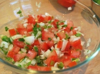 step5: 製作<span class="group_3">莎莎醬</span>