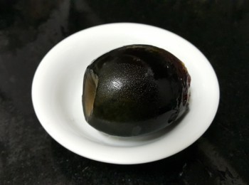 step5: 皮蛋切粒備用