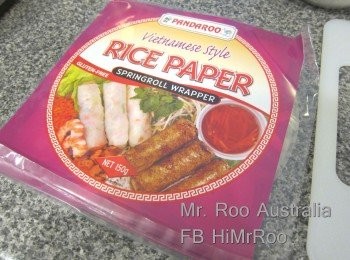 step1: L = Level, 即係呢個食譜既程度 (Level)係屬於容易, 係人都整到咁解。其實澳洲呢度係有好多越南移民的, 而佢地好多都做食肆 (最好就唔好做壽司啦… 至於點解, 請自己睇舊文 “5大澳洲伏食” https://www.facebook.com/HiMrRoo/photos/a.734265603385835.1073741829.732535323558863/859128194232908/?type=3&theater); 佢地做越南餐廳, 係好多都幾好食既 (真)。