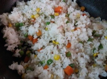 step8: 炒勻即可盛起備用