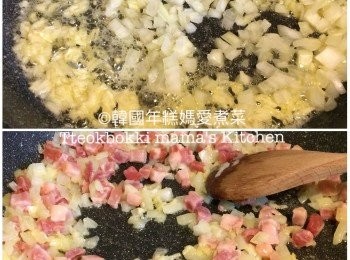 step3: 加入蒜蓉洋蔥粒炒香再倒入pancetta意大利煙肉繼續炒至煙肉變色，