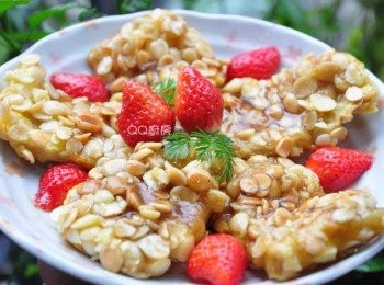 step11: 稍稍擺盤，加上季節水果，過年將近，來個喜氣又創意的飯後甜點也不賴喔～