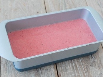 step3: 再放入容器內，放入冰箱最少4個小時才享用