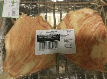 step1: 解凍後洗淨備用。