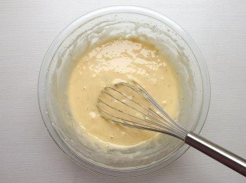 step7: 攪拌均勻後加入檸檬汁。