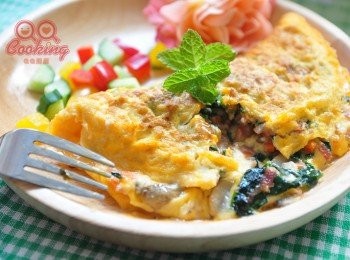 step4: 菠菜培根磨菇歐姆蛋完成囉!