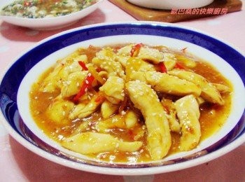 step8: 輕鬆快速的一道料理ˊ味道還蠻特別的ˊ 雞肉如果再多個步驟ˊ裹粉油炸處理效果也很不錯ˊ 喜歡的再自己變化運用嘗試看看喔。