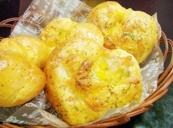 step7: 口感柔軟ˊ香濃美味ˊ 這配方即使單獨吃不加餡味道也很棒哦~^^