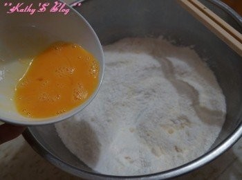 step3: 加雞蛋攪勻~