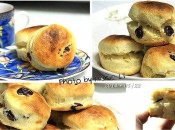 step7: 其實也曾使用 105T 麵包機上的功能來做司康餅
這次完全手作之後才知道有些東西是偷懶不得的
想要有美好又耐人尋味的口感
辛苦點完全手作是有其必要的

在充份講究之下蘊釀而生的《英式司康》
說真的，超級超級好吃耶！
外表吃起來酥酥的
裡面卻帶著香濃奶味的鬆軟口感
還有蔓越莓的微酸做點綴
再來杯英式紅茶，真是無比的享受啊！！