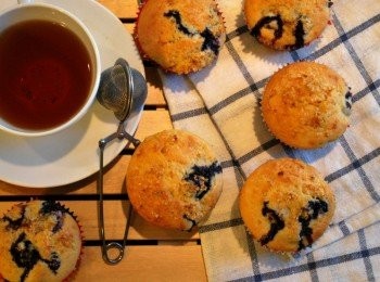 step8: 於375℉/190℃烤箱中烤25~30分鐘，表面金黃牙籤戳入不沾黏即可