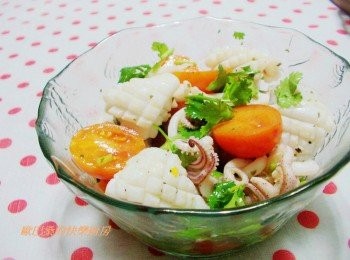 step6: 清爽鮮美又兼具養身的涼拌脆卷就完成囉。