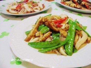 step6: 非常簡單輕鬆的家常菜ˊ也沒有過多的<span class="group_2">調味</span> 只運用豆皮的煸香就讓這清爽料理香氣十足~ 喜歡的趕緊試試看ˊ真的方便料理又好吃。