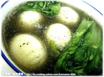 step6: 將各項<span class="group_1">食材</span>一一撈起，分別盛裝至碗盤內，即可熱騰騰享用一道好呷的餐點！