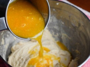 step3: 最後下橙汁及牛奶拌均