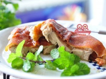 step5: 有著香濃的義大利香料風味雞肉，雖然不是脆皮豬腳，卻一樣有美味的脆皮口感!