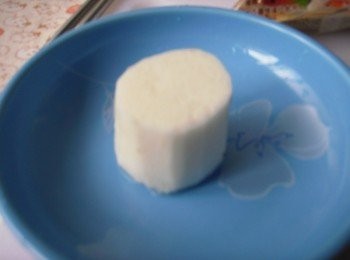 step6: 再準備一小段日本山藥，打成碎泥狀