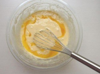 step8: 加入澄清奶油。