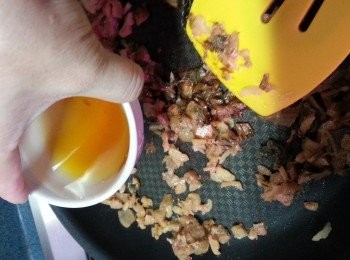 step9: 加入片糖水煮約3分鐘連汁待用