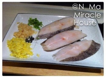 step1: 1.將醃料混勻備用。