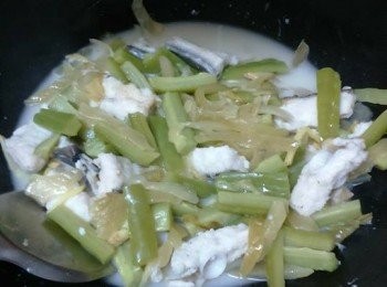 step7: 試一試味，唔夠鹹落少許粗鹽調味，盛起即可