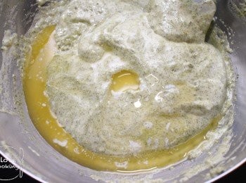 step7: 加入已溶化無鹽牛油拌勻