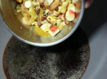 step9: 落海鮮煮滾