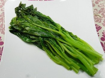 step2: 燙熟後先擺盤