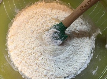 step6: 最後加入低粉同鹽。