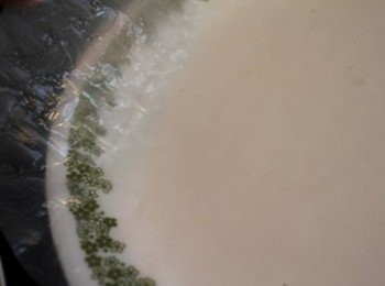 step2: 米紙沾飲用水軟化