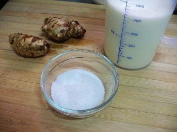 step1: 先備齊所需<span class="group_1">材料</span>薑一定要用老薑新鮮現磨取汁