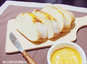 step5: 完成現切現吃ˊ喜歡可以再塗抹上餡醬ˊ風味一級棒喔。