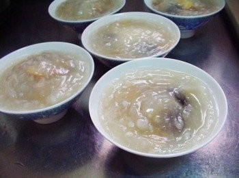 step8: 取出蒸煮完成的彰化肉丸ˊ略為放涼